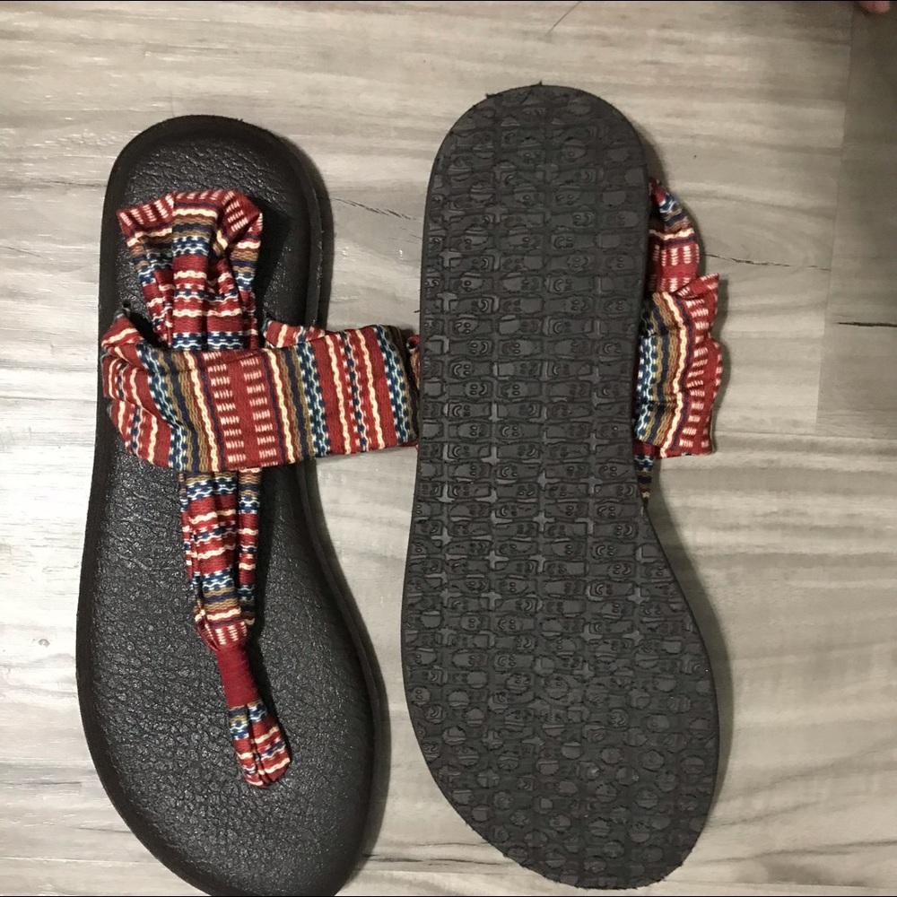 Sandles